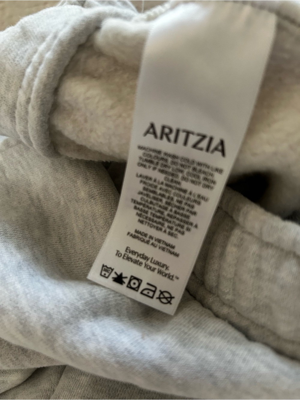 Aritzia Light Gray Sweatpants - Picture 4 of 8